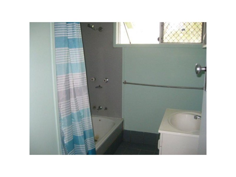 27 Macquarie Street, Woodridge QLD 4114