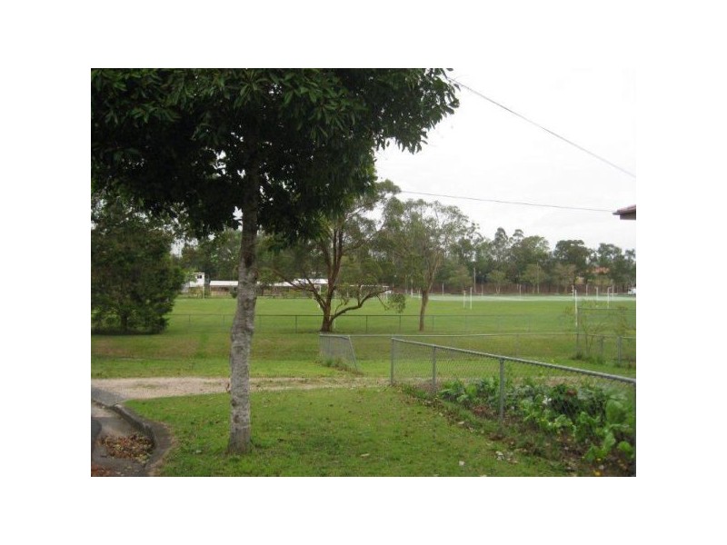 27 Macquarie Street, Woodridge QLD 4114