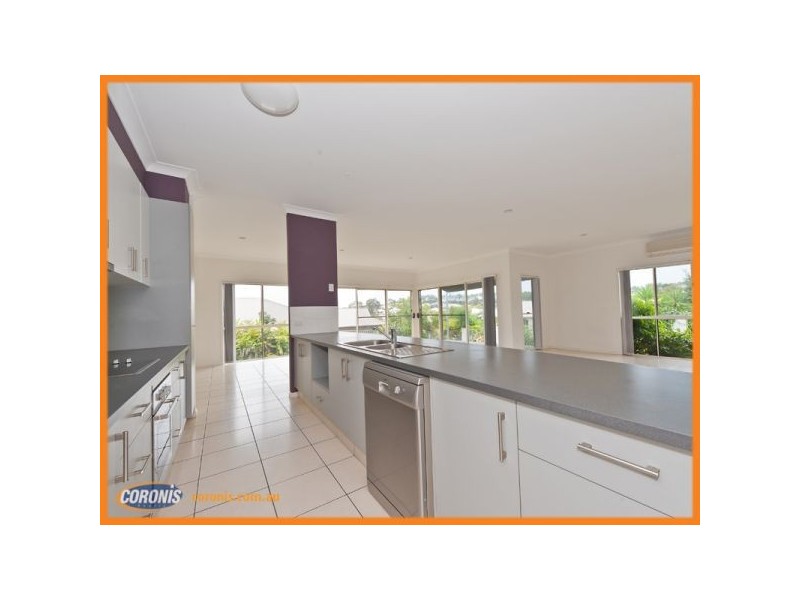 9 Sailaway Court, Coomera Waters QLD 4209