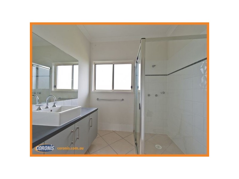 9 Sailaway Court, Coomera Waters QLD 4209