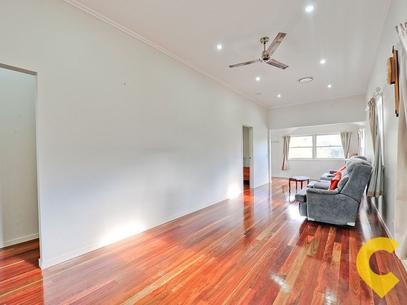 12 Shakespeare St, Coorparoo QLD 4151