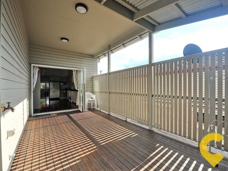 12 Shakespeare St, Coorparoo QLD 4151