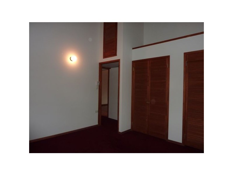 6 Curlew Crescent, Eagleby QLD 4207