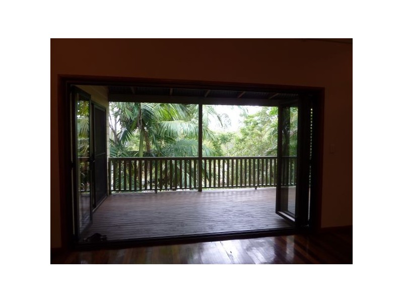 6 Curlew Crescent, Eagleby QLD 4207