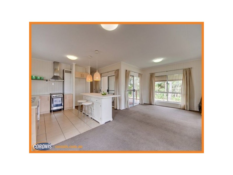 18 Ross Street, Ningi QLD 4511