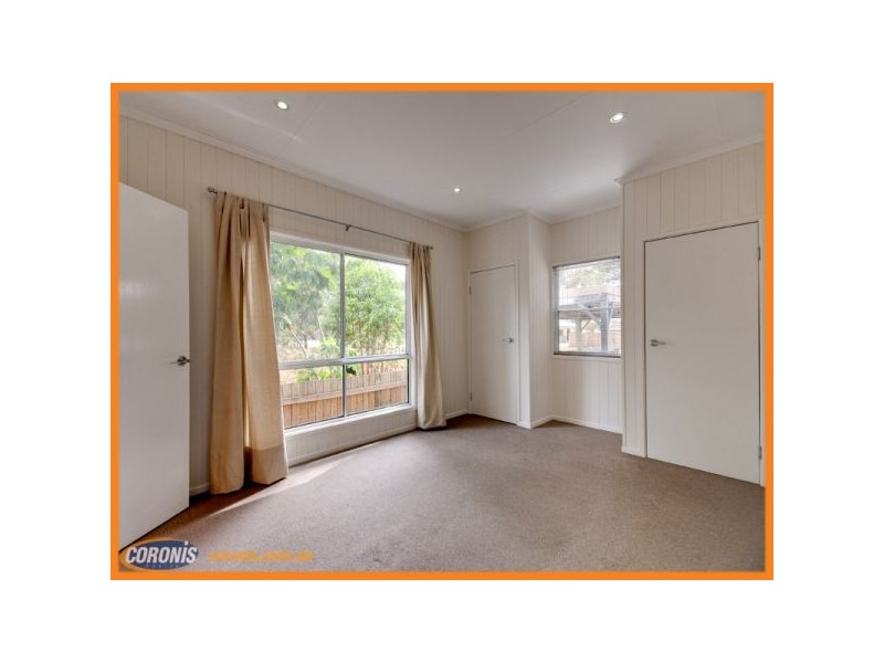 18 Ross Street, Ningi QLD 4511