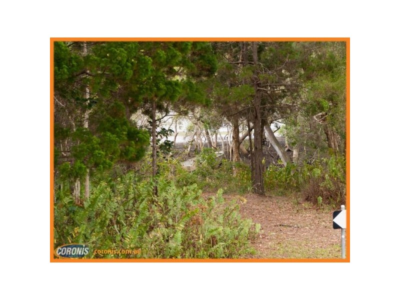 18 Ross Street, Ningi QLD 4511