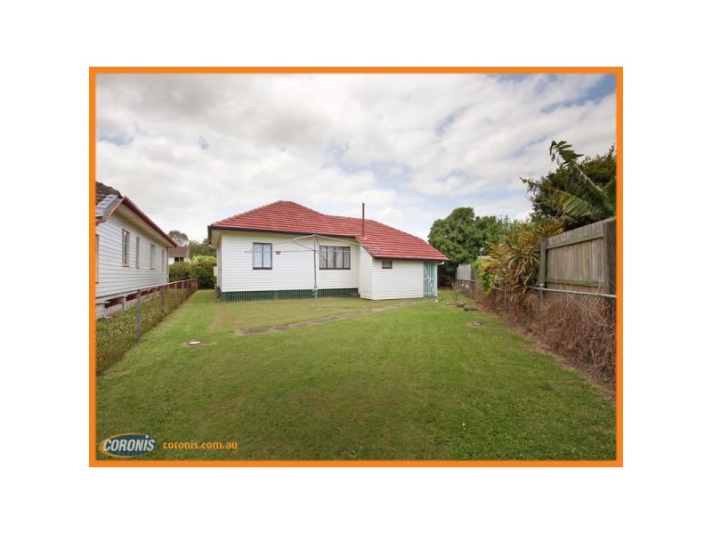 18 Norman Street, Deagon QLD 4017