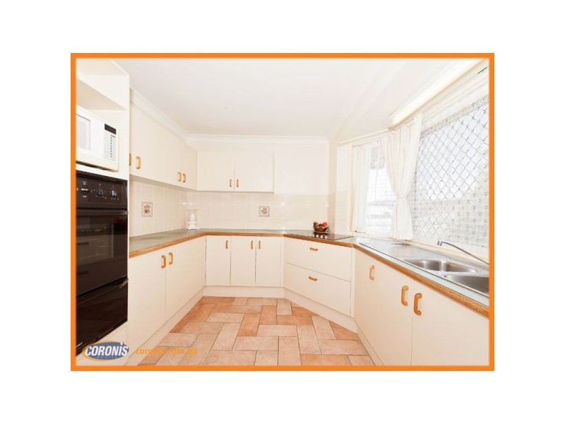 24 Jessie Crescent, Edens Landing QLD 4207