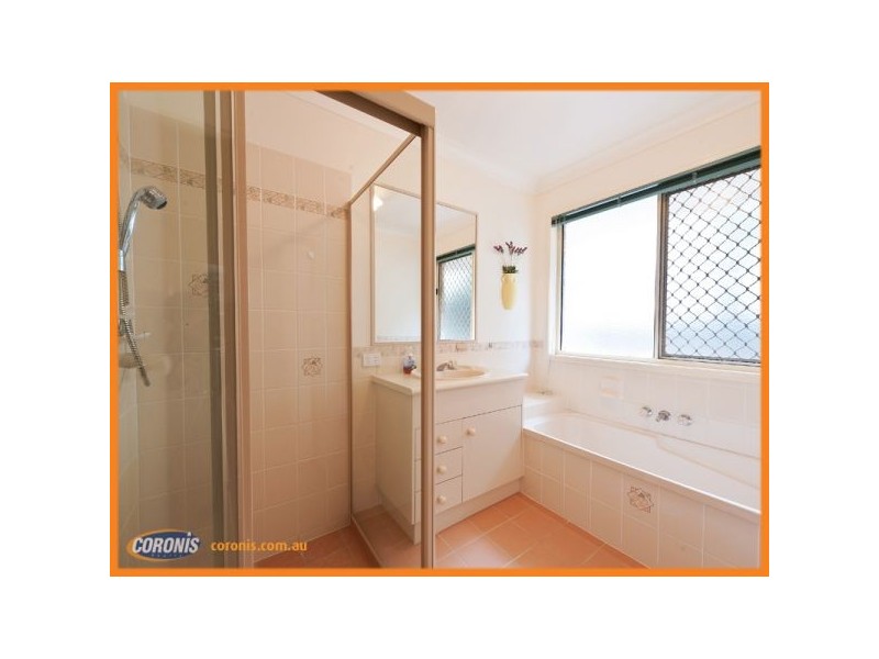 24 Jessie Crescent, Edens Landing QLD 4207