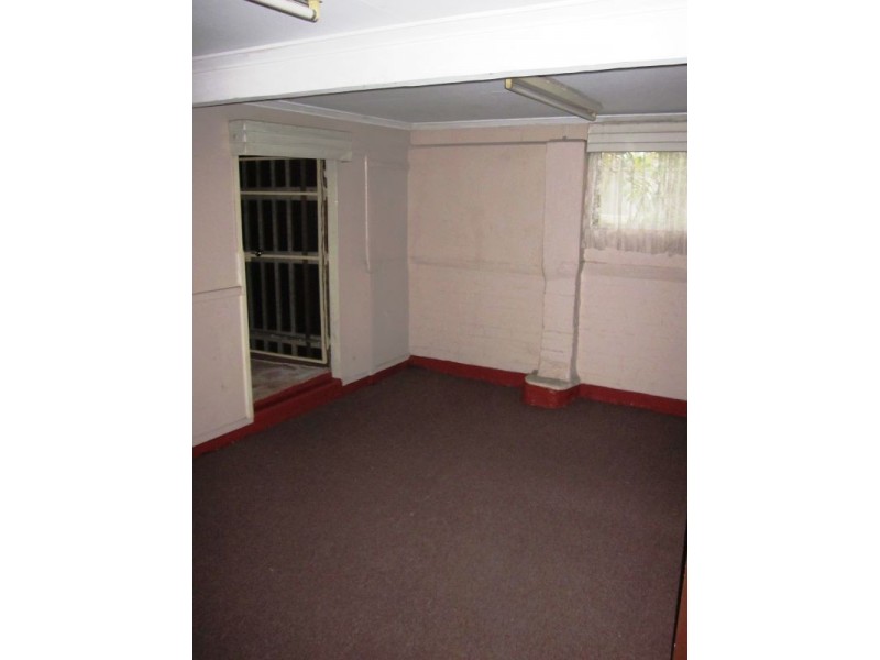 1204 Anzac Avenue, Kallangur QLD 4503