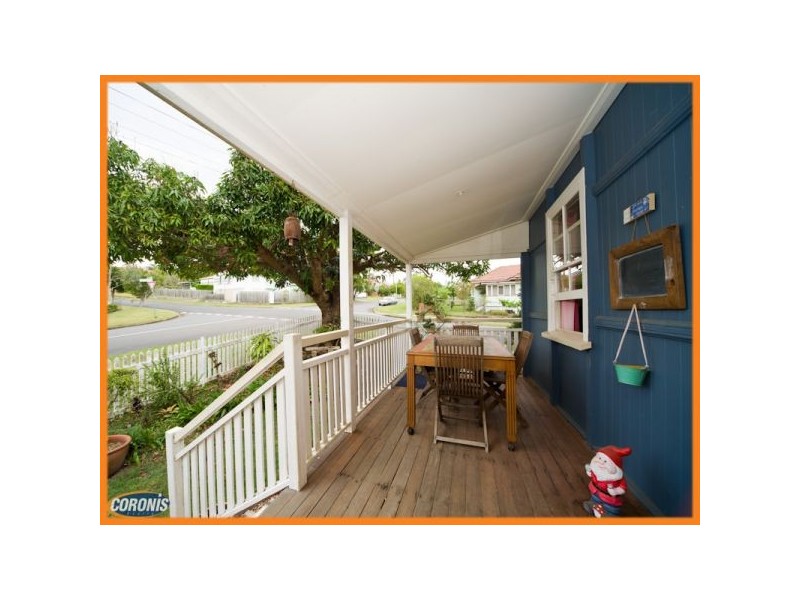 35 Stella Street, Holland Park QLD 4121