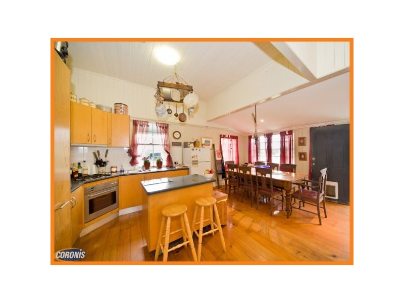 35 Stella Street, Holland Park QLD 4121