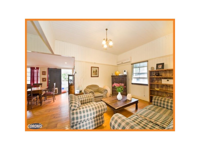 35 Stella Street, Holland Park QLD 4121