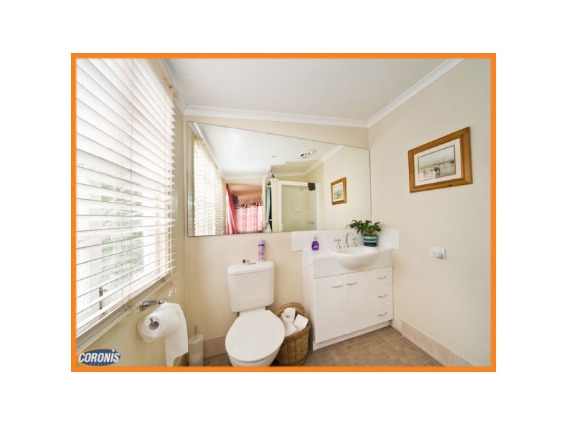 35 Stella Street, Holland Park QLD 4121