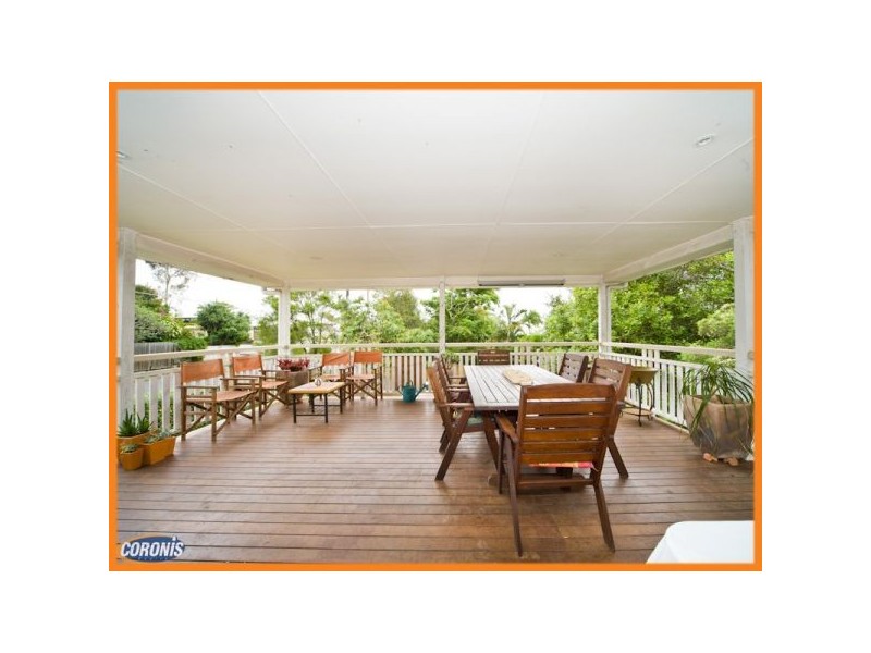 35 Stella Street, Holland Park QLD 4121