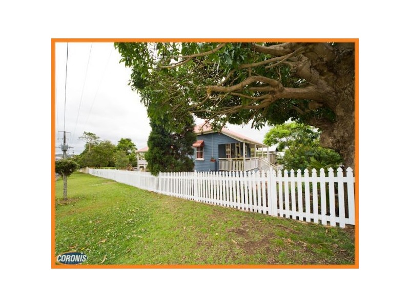 35 Stella Street, Holland Park QLD 4121