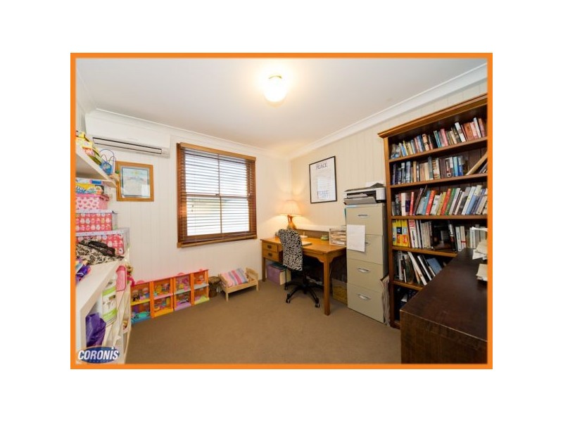 23 Dover St, Red Hill QLD 4059