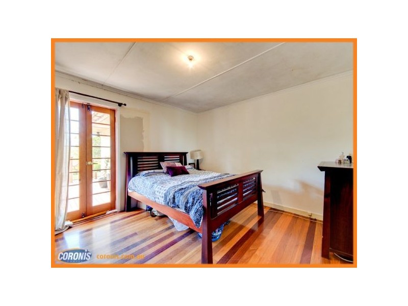 316 Kitchener Road, Stafford Heights QLD 4053