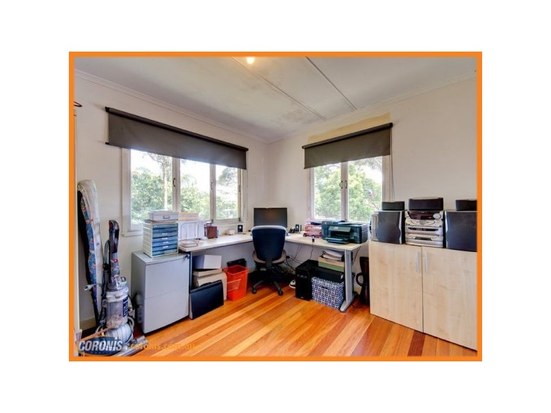 316 Kitchener Road, Stafford Heights QLD 4053