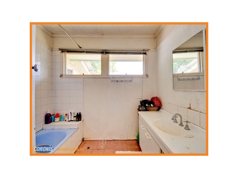 316 Kitchener Road, Stafford Heights QLD 4053