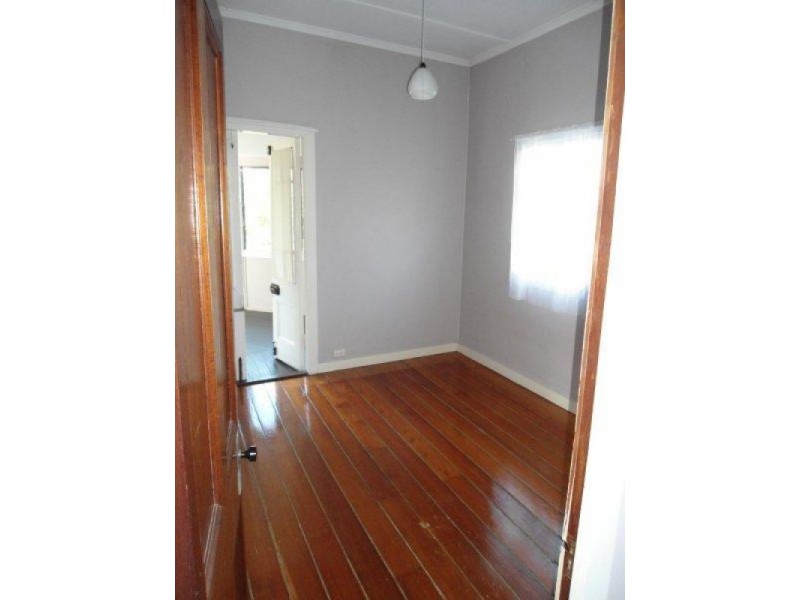 282 South Pine Road, Enoggera QLD 4051