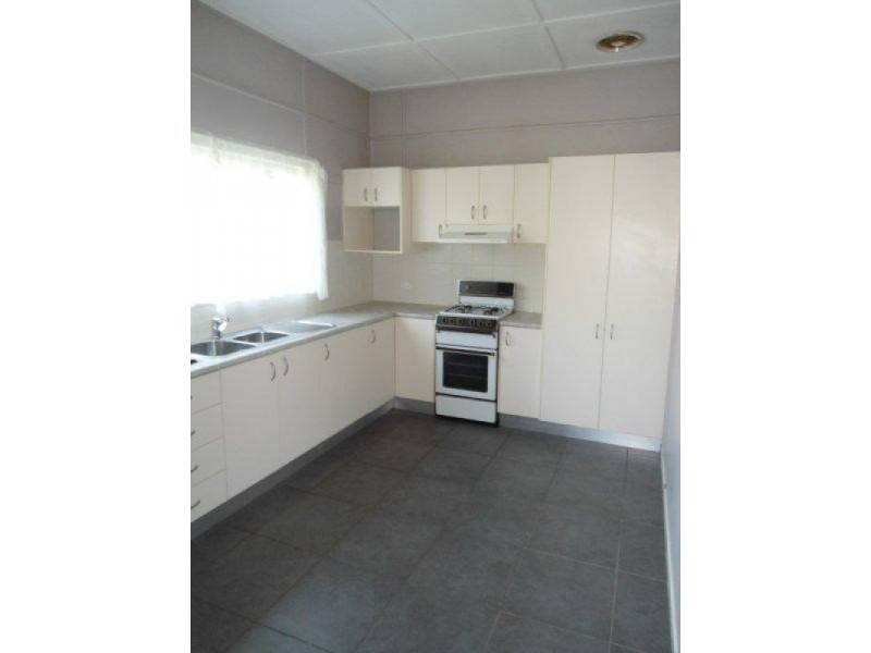 282 South Pine Road, Enoggera QLD 4051