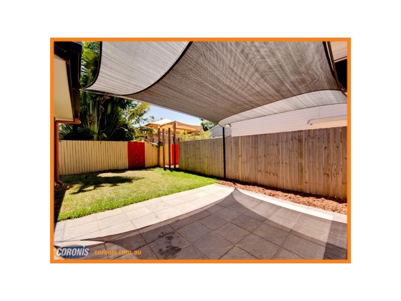 1 Brighton Street, Woody Point QLD 4019