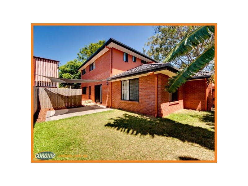 1 Brighton Street, Woody Point QLD 4019