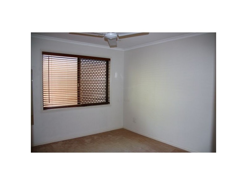 11 Bond Place, Carindale QLD 4152