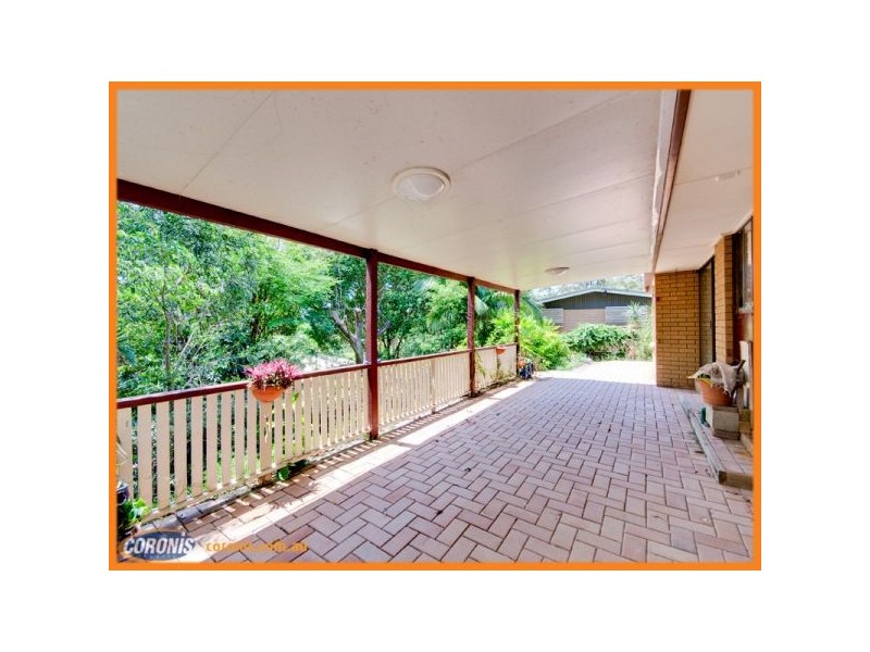 8 Tarawill Crescent, Ferny Hills QLD 4055