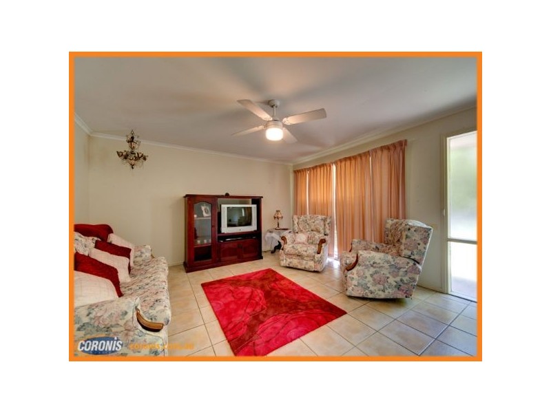 8 Tarawill Crescent, Ferny Hills QLD 4055