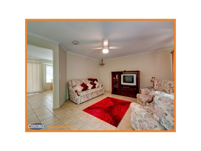 8 Tarawill Crescent, Ferny Hills QLD 4055