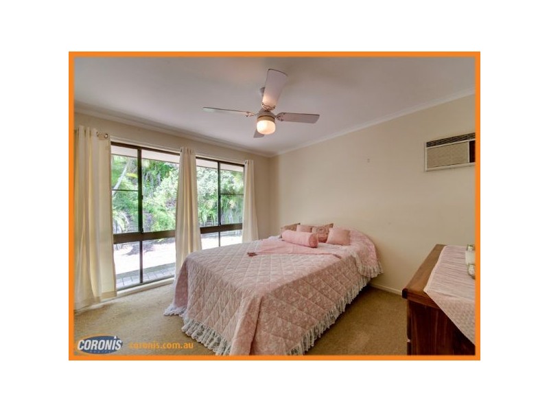 8 Tarawill Crescent, Ferny Hills QLD 4055