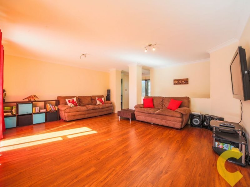 42A Sickle Ave, Hope Island QLD 4212