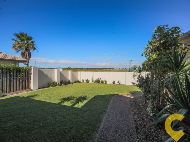 42A Sickle Ave, Hope Island QLD 4212