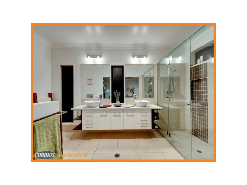 17 Bookleaf Place, Bridgeman Downs QLD 4035