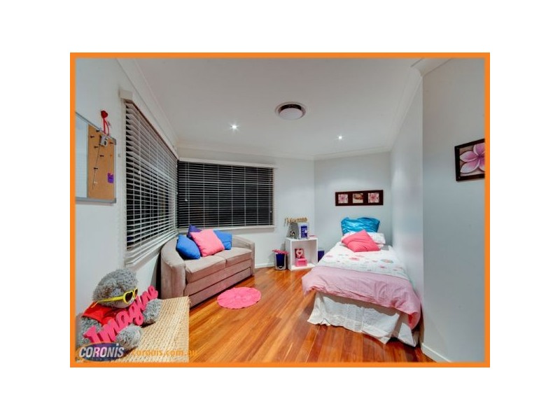 17 Bookleaf Place, Bridgeman Downs QLD 4035