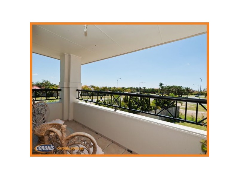 1 Ben Dalley Drive, Helensvale QLD 4212