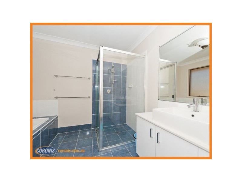 1 Ben Dalley Drive, Helensvale QLD 4212