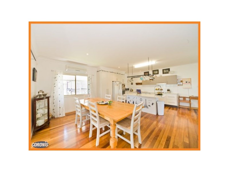 69 Stella Street, Holland Park QLD 4121