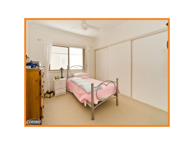 69 Stella Street, Holland Park QLD 4121