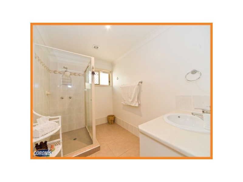 69 Stella Street, Holland Park QLD 4121