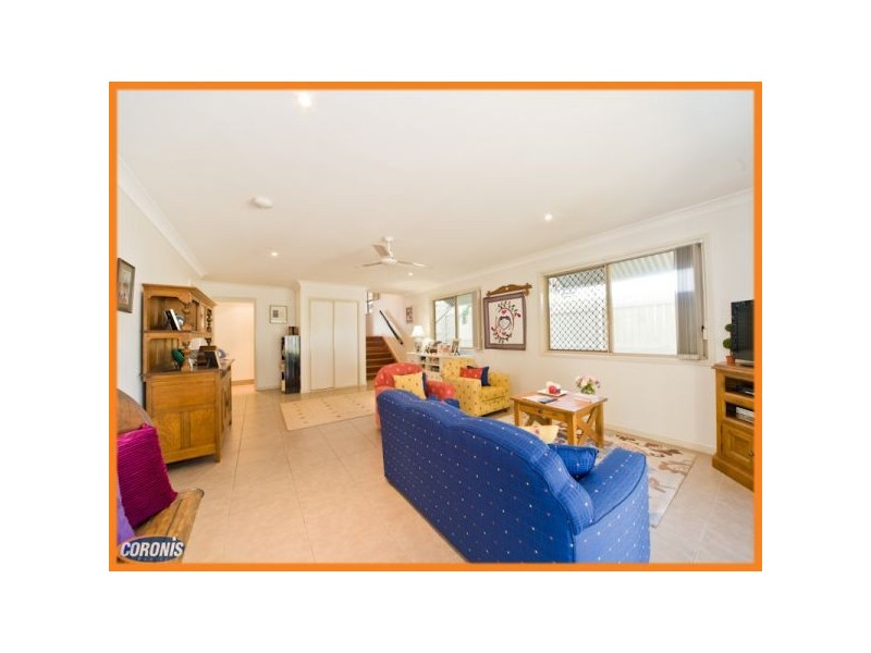 69 Stella Street, Holland Park QLD 4121