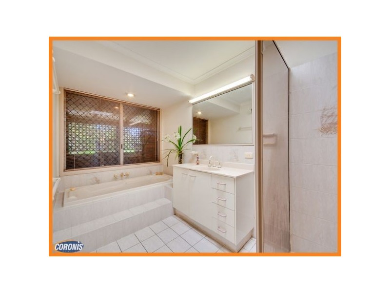 4 Gilliat Street, Keperra QLD 4054