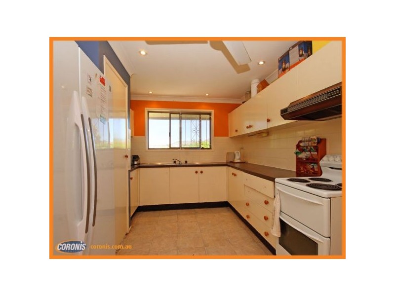 10 Bordeau Crescent, Petrie QLD 4502