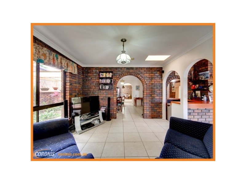 11 Barvas Street, Ferny Grove QLD 4055