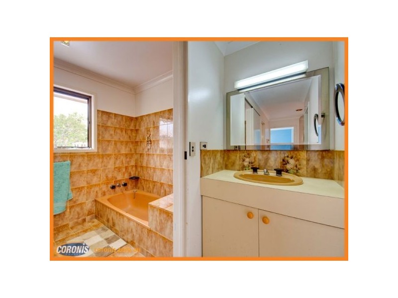 11 Barvas Street, Ferny Grove QLD 4055