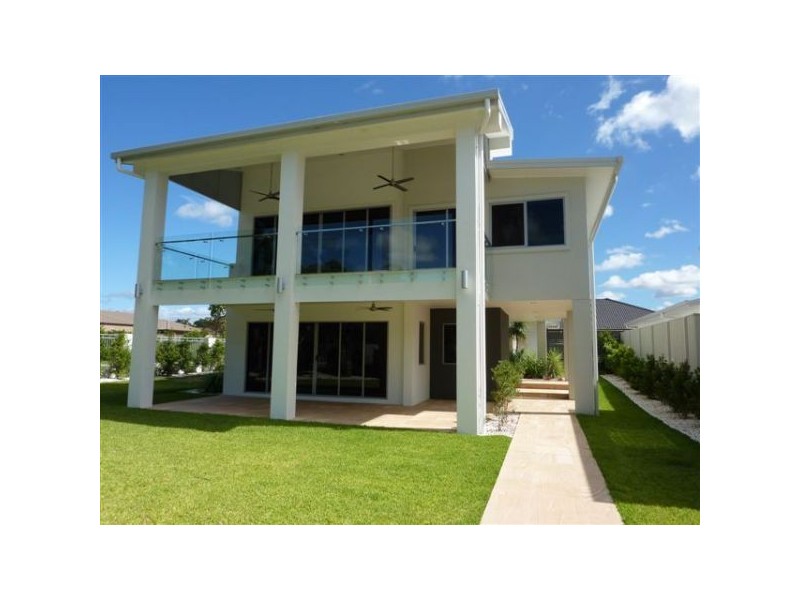 2 Dannenberg Street, Carseldine QLD 4034