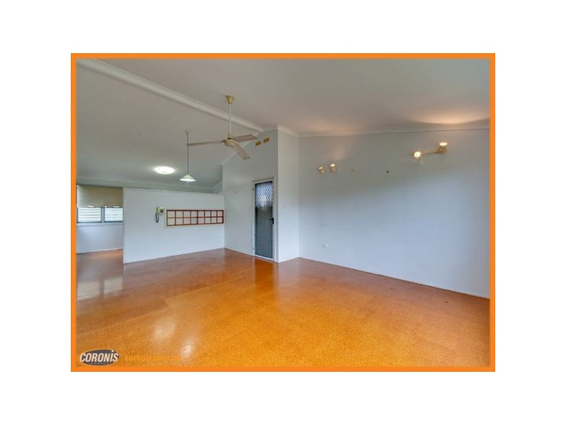 4 Dumaurier Street, Chermside West QLD 4032